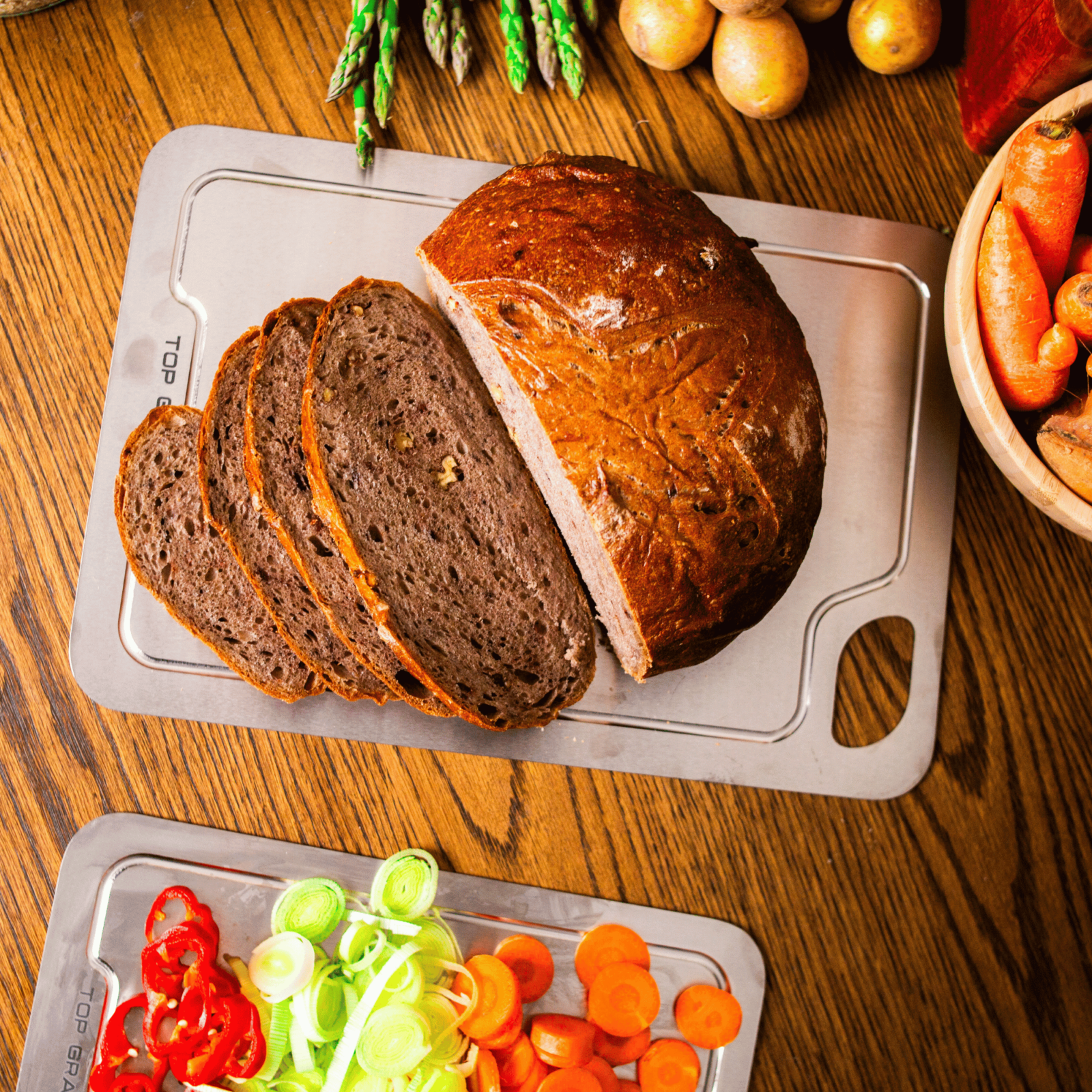 100% Titanium Top Grade Cutting Board